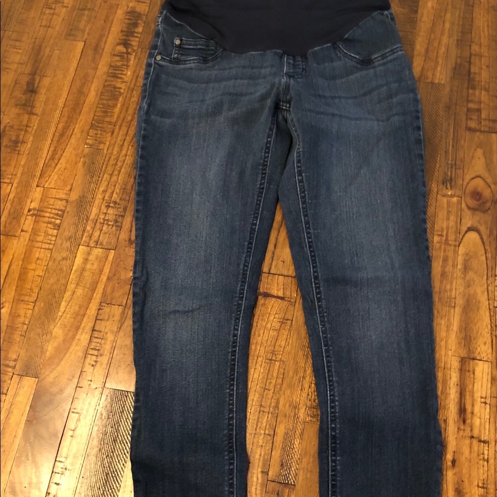 Maternity skinny jeans